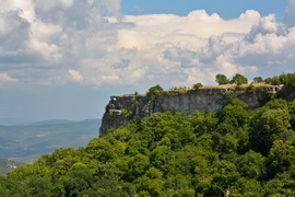 Мыс Дырявый