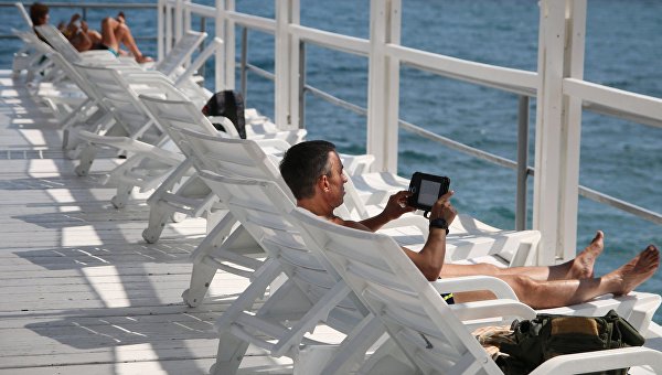 Как Крым вошел в пик сезона